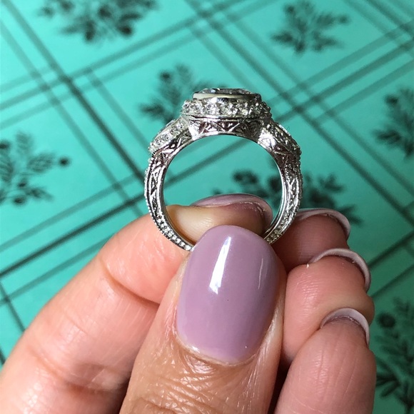 Past Present Future Ring - Picture 3 of 8